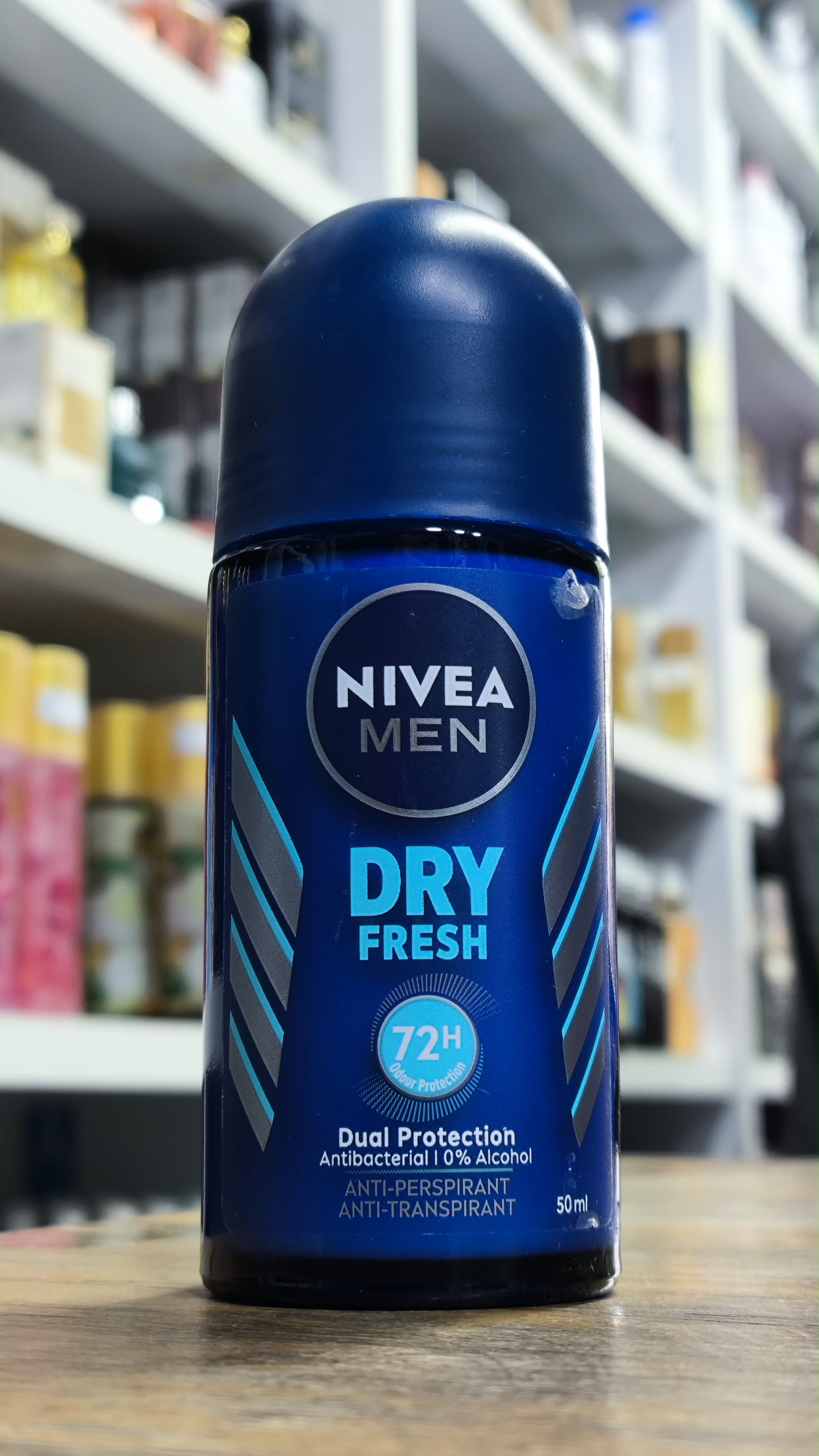 مام رول ضدتعریق مردانه 72ساعته نیوآ NIVEA مدل  DRY FRESH حجم 50 میلی لیتر